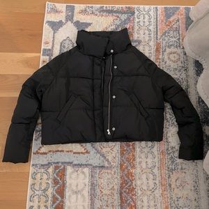 Funnel neck cropped puffer jacket